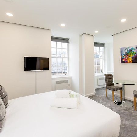 Modern Studio Next To Edinburgh Castle Apartment Exterior photo