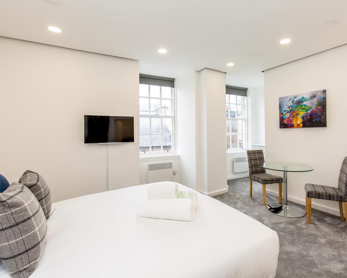 Modern Studio Next To Edinburgh Castle Apartment Exterior photo
