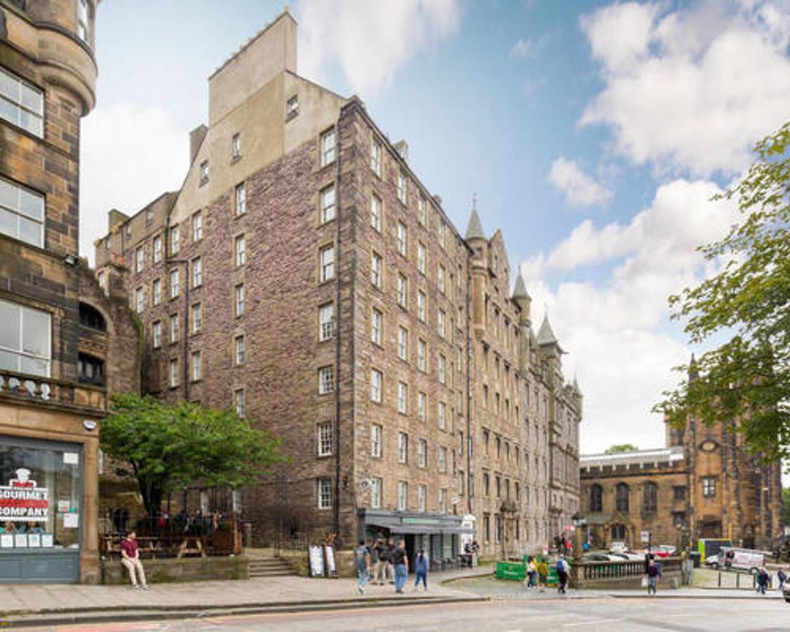 Modern Studio Next To Edinburgh Castle Apartment Exterior photo