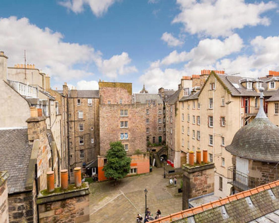 Modern Studio Next To Edinburgh Castle Apartment Exterior photo